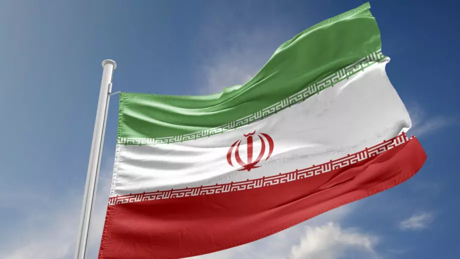Иран получи забрана да приема международни футболни мачове