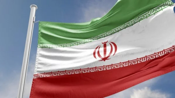 Ирак изпраща войски по границата си с Турция