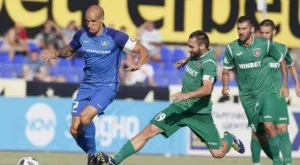 {{ otherArticle[0].article.title }}