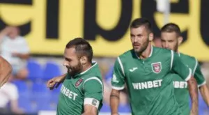 {{ otherArticle[0].article.title }}