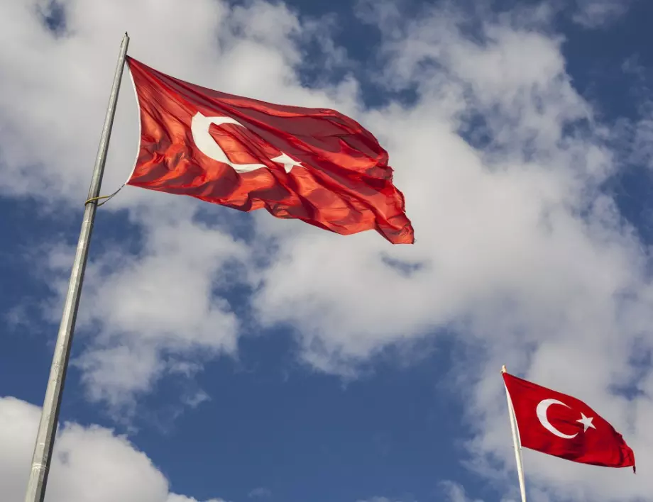 В Турция уволниха журналист, задавал "неудобни въпроси" на министри 