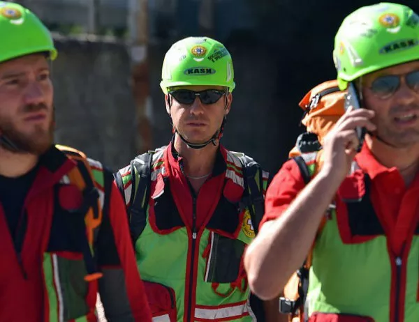 Продължават спасителните операции в каньона Раганело в Италия