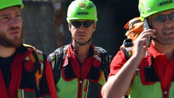 Продължават спасителните операции в каньона Раганело в Италия