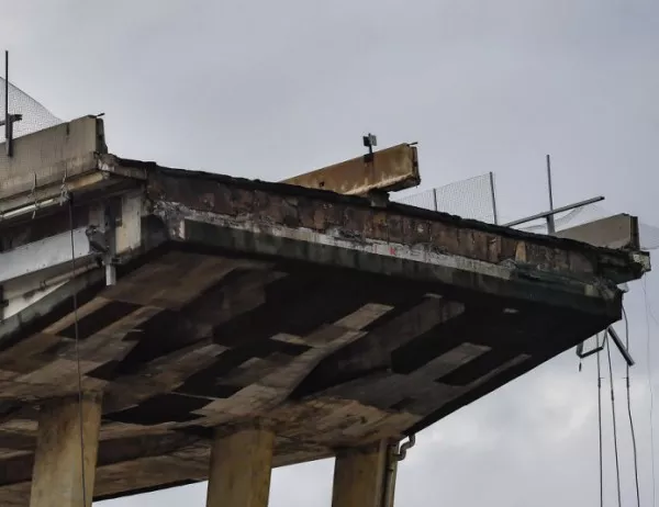 Мостът "Моранди" ще бъде разрушен, имало ли е чудо с българин при трагедията?