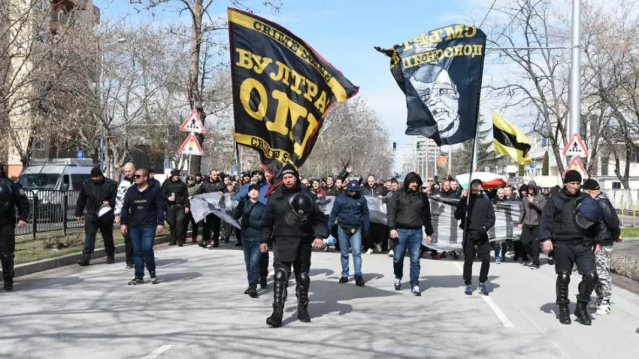 Фенове на Ботев (Пд) за протеста на 12-и: Идваме да чупим глави