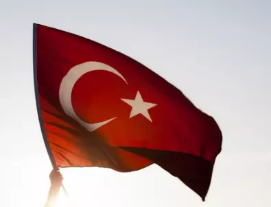Разследване: По следите на журналистите, изгубили живота си в Турция