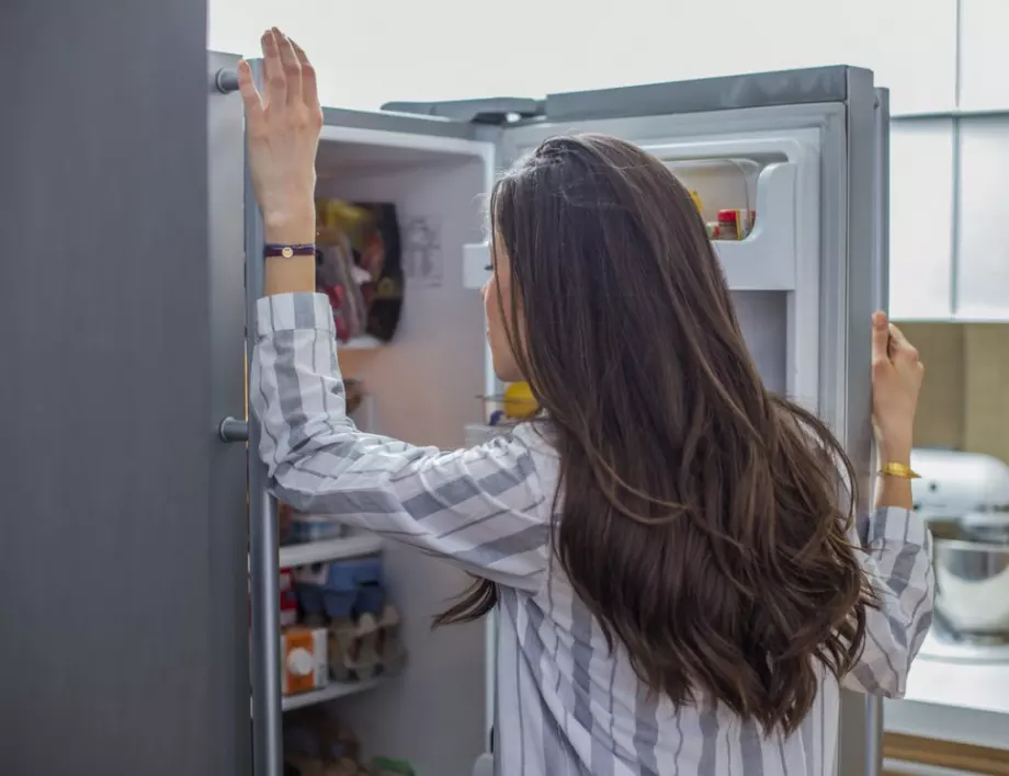 Как най-бързо да почистите хладилника: Спестете време и усилия