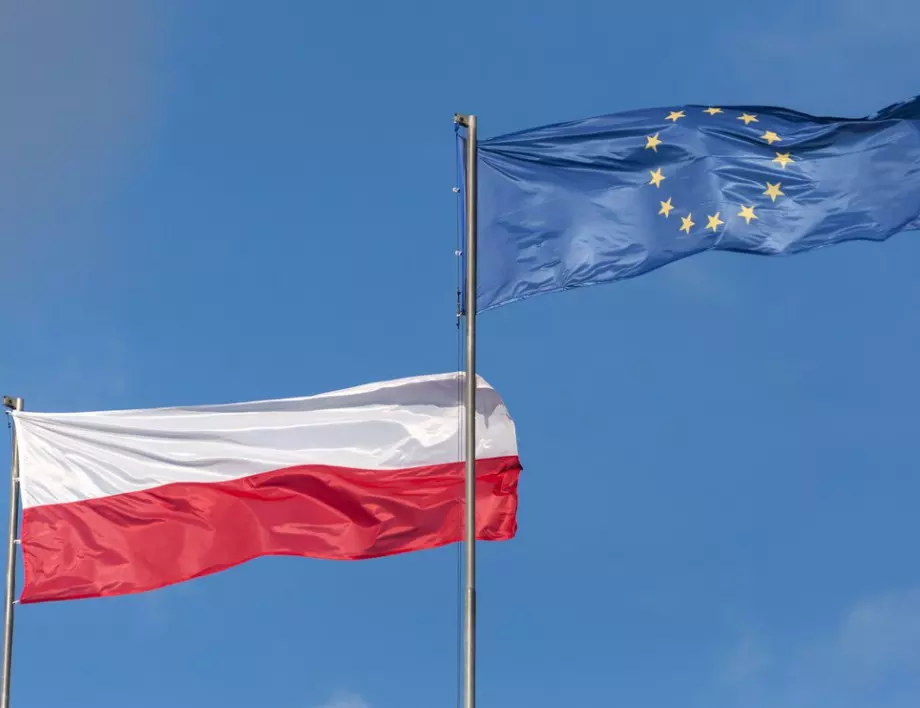 Чешки еврокомисар: ЕС ще започне да се срива, ако не реагира на действията на Полша 