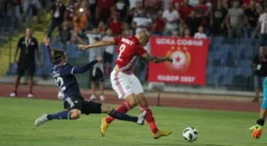 {{ otherArticle[0].article.title }}