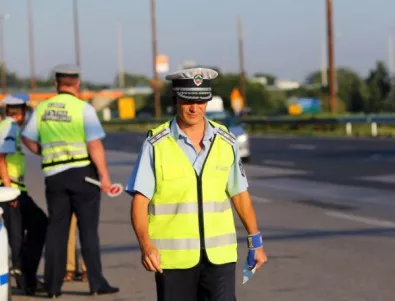 Засилено полицейско присъствие по пътищата, водещи към Сърбия