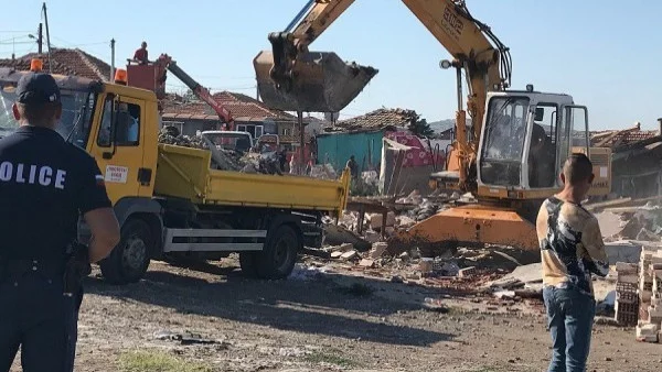 Ромската интеграция според ВМРО: Да се закрият ромските организации