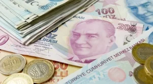 Турската лира се оттласна от дъното след предложение за заем от Катар