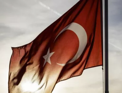 Задържаха 41 души от ВВС в Турция