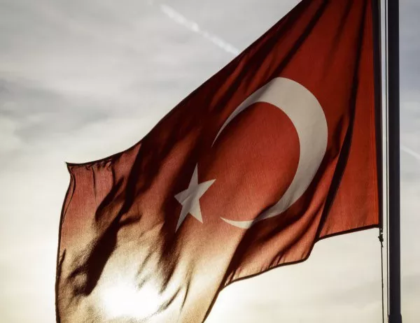 Турция е против намерение за спиране на преговорите с ЕС