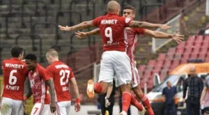 {{ otherArticle[0].article.title }}