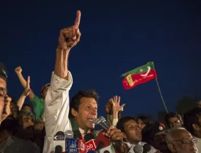 Новият премиер на Пакистан съкрати прислугата си от 524 души на двама