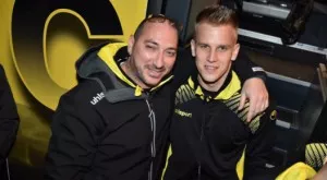 {{ otherArticle[0].article.title }}