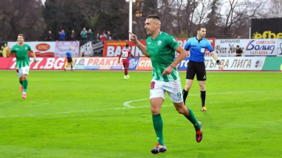 Два гола на Мартин Камбуров попариха Славия в Първа лига