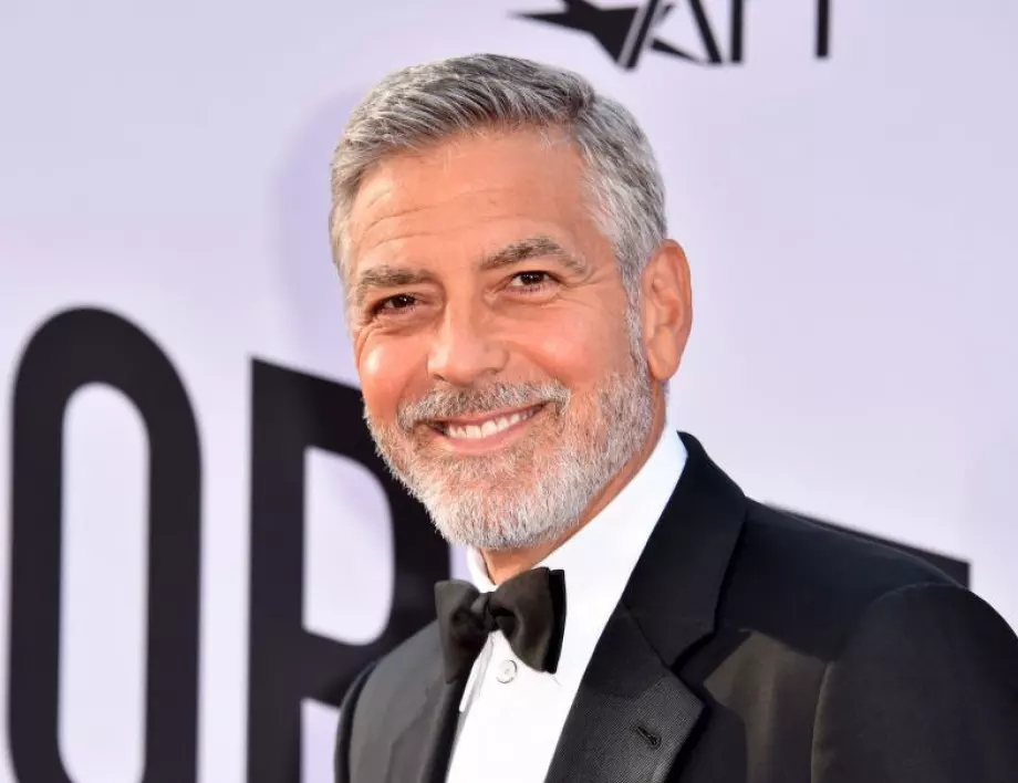 Хоспитализираха Джордж Клуни - отслабнал с 13 кг заради роля (ВИДЕО)
