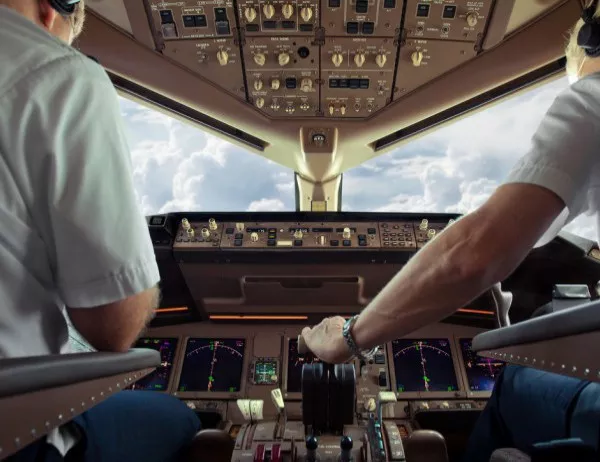 Боинг призна за проблем в софтуера на симулатора на 737 MAX  