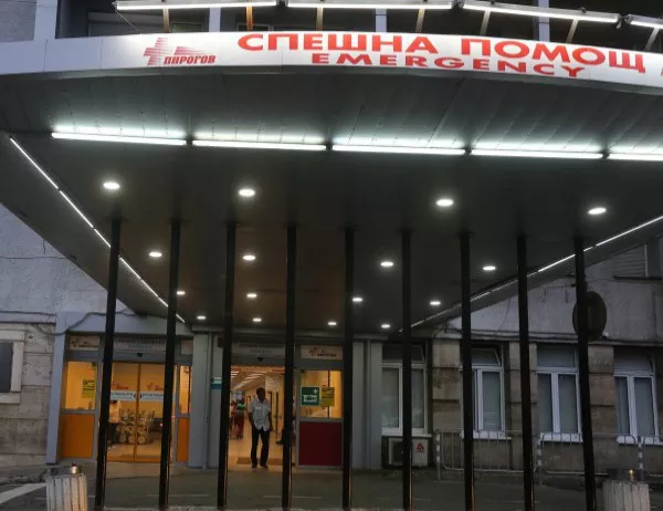 Лекари от "Пирогов" ще консултират детето, паднало от 4-я етаж в Бургас