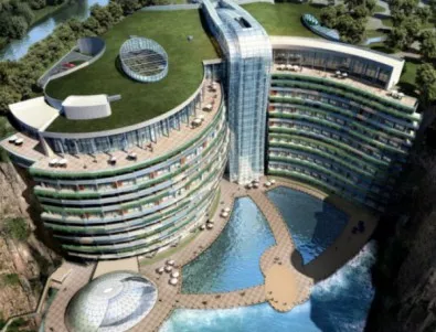 Китайци построиха хотел от 18 етажа изцяло под земята (ВИДЕО)