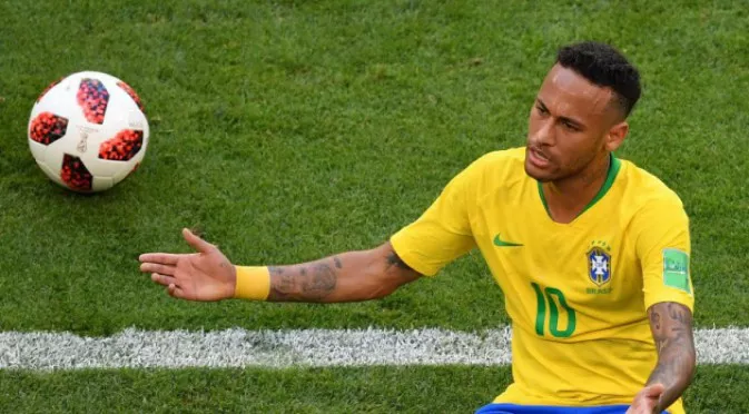 Неймар отново се контузи, но от Бразилската футболна централа успокоиха