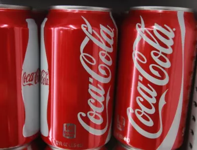 Резултат от санкциите: В руските магазини иранска Кока Кола замени оригиналната (СНИМКА)