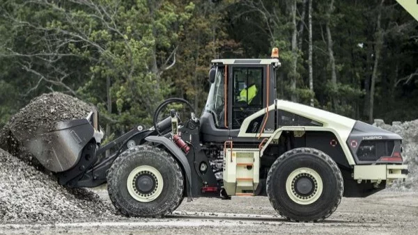 Volvo тества безпилотни самосвали в реални условия