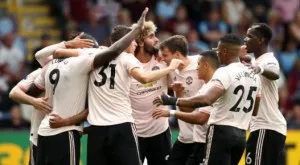 Манчестър Юнайтед преговаря със защитник за нов договор