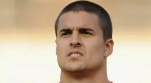 {{ otherArticle[0].article.title }}