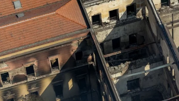 Пожарът в Националния музей на Бразилия е унищожил 90% от колекцията му (СНИМКИ)