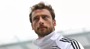 {{ otherArticle[0].article.title }}