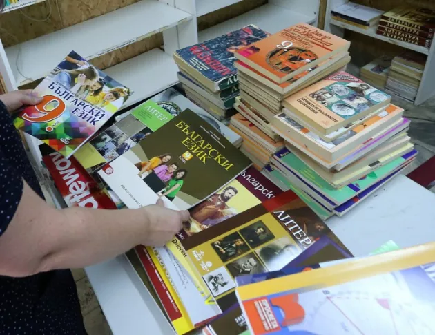 В крайна сметка ГЕРБ предлага 9% ДДС за книгите и учебниците
