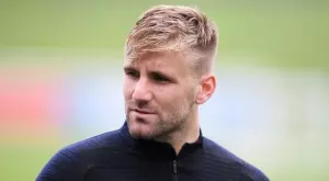 Битка в Юнайтед: Нов на "Олд Трафорд" информирал Люк Шоу, че идва за мястото му