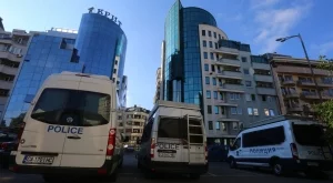 Над 10 задържани при акцията във "Винпром Карнобат" и две други фирми