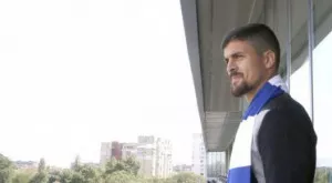 {{ otherArticle[0].article.title }}