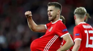 {{ otherArticle[0].article.title }}