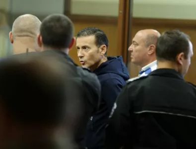 Миню Стайков остава в ареста
