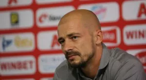 {{ otherArticle[0].article.title }}