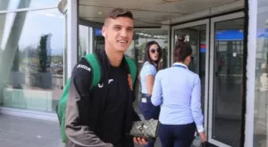 {{ otherArticle[0].article.title }}