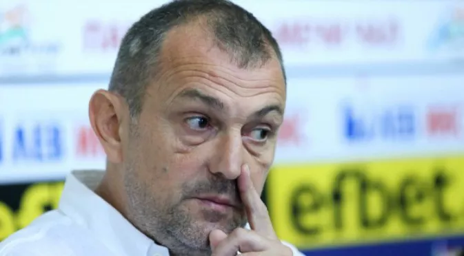 Славия може да уволни треньора, извел тима до Купата на България