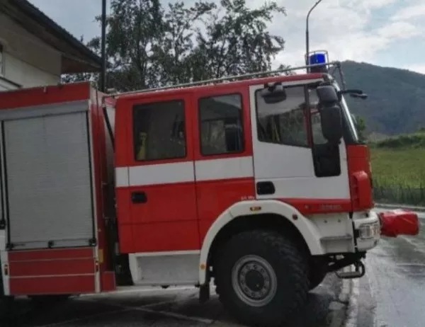 Експлодира апартамент в Рудозем, повреден е и автомобил