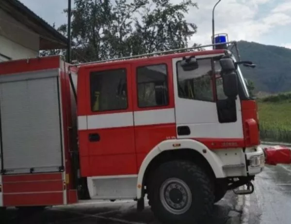 Пожар запали медицински център във Враца
