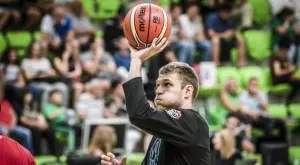 Феноменално: Александър Везенков вкара 98 тройки от 103 опита (ВИДЕО)