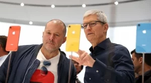 Шефът на Apple: Новите iPhone-и са скъпи, защото заместват много други джаджи