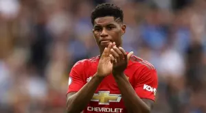 Грандиозен коледен жест на Маркъс Рашфорд и майка му (СНИМКИ)