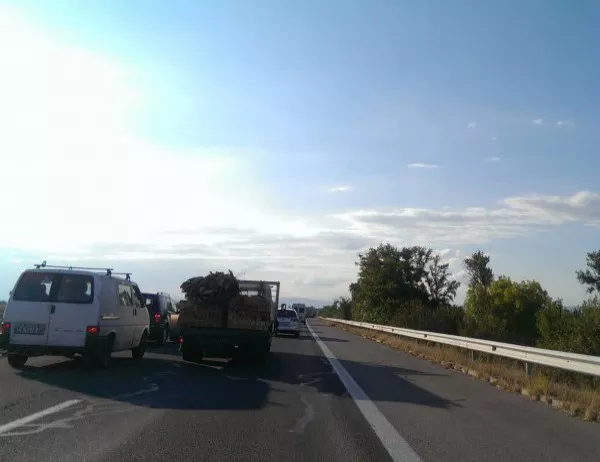 Движението по автомагистрала "Тракия" при Ихтиман вече е отворено и в двете посоки