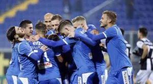 {{ otherArticle[0].article.title }}