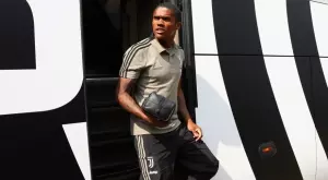 {{ otherArticle[0].article.title }}